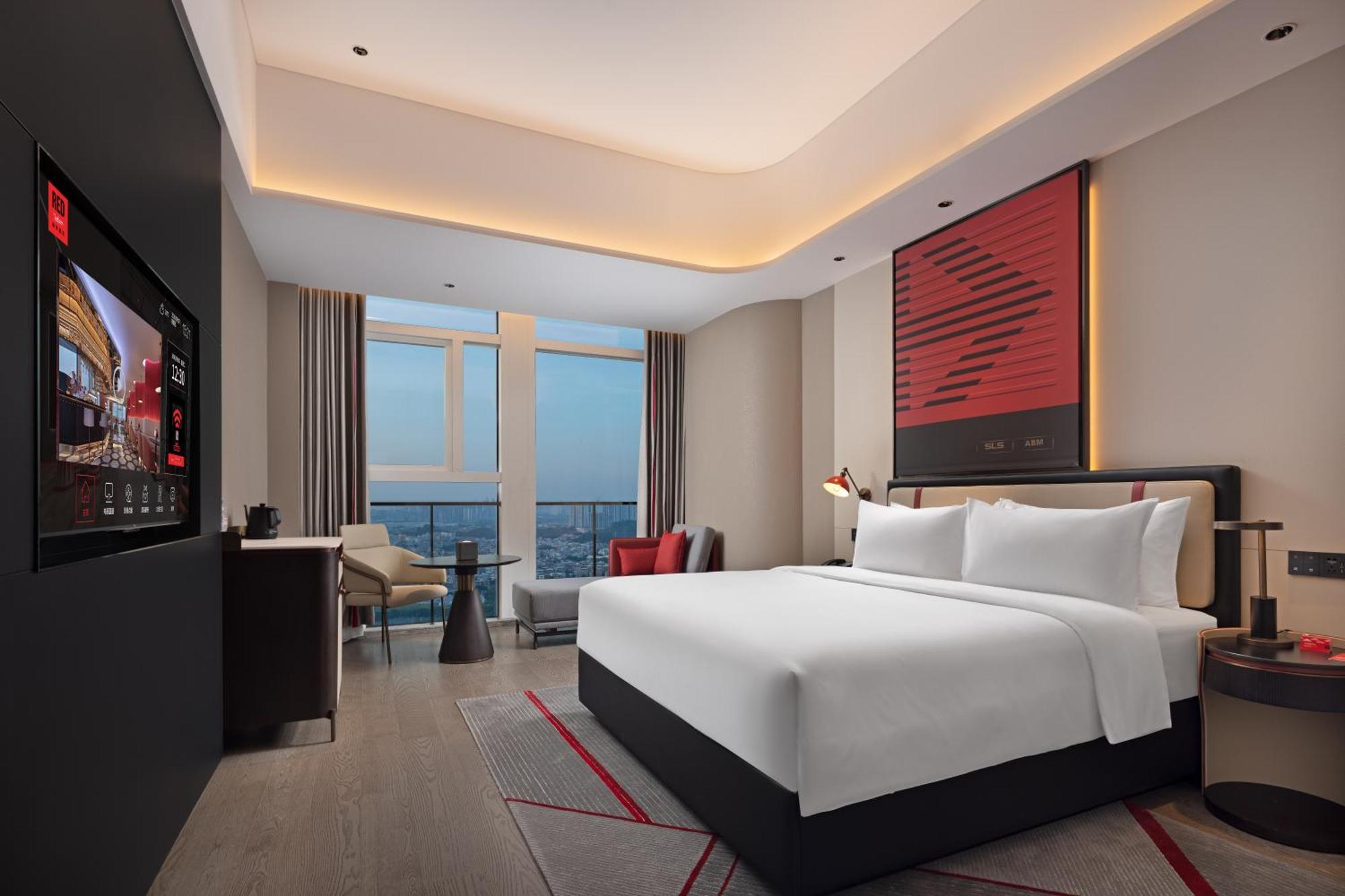 Radisson Red Guangzhou South Railway Station Hotel Екстериор снимка